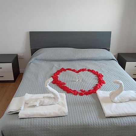 Apartamento Attico Le Rose San Salvo Exterior foto